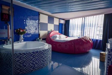 Особенности дизайна ванны с джакузи в интерьере дома и квартиры (120+Фото). Доступная роскошь с пользой для здоровья. Что нужно знать?