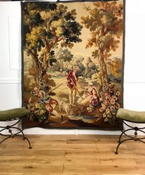 Гобелен в интерьере: Элегантное сочетание со стилями, идеи оформления (100+Фото). Как создать уютный дизайн своими руками? (шторы, покрывала, картины)