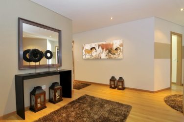 Гобелен в интерьере: Элегантное сочетание со стилями, идеи оформления (100+Фото). Как создать уютный дизайн своими руками? (шторы, покрывала, картины)