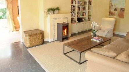 Дизайн гостиной в частном доме. Приемы оформления и ТОП-6 бюджетных способов преображения + 200 ФОТО