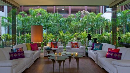 Дизайн гостиной в частном доме. Приемы оформления и ТОП-6 бюджетных способов преображения + 200 ФОТО