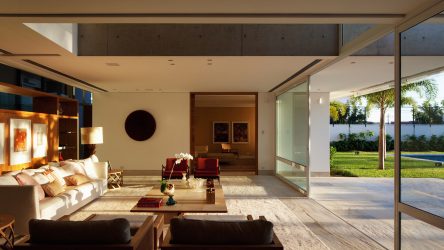 Дизайн гостиной в частном доме. Приемы оформления и ТОП-6 бюджетных способов преображения + 200 ФОТО