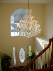 Хрустальные люстры в интерьере гостиной и спальни. Создаем красивое освещение: 150+Фото (потолочные, подвесные, классические)