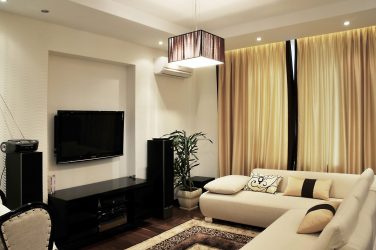 Интерьер маленькой гостиной: 190+ (Фото) Современных идей (мебель, обои, зонирование)