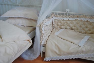Детское постельное белье в кроватку: выбираем размер и качество комплекта для новорожденного + 115 ФОТО