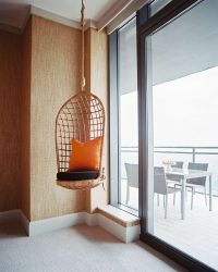 Подвесное Кресло из натурального и искусственного ротанга: 195+ Фото вариантов (плетеное, макраме, с чехлом)