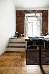 Кровать подиум в квартире: 205+ (Фото) Идей и рекомендаций для интерьера (с ящиками, с выдвижной кроватью, в нише)