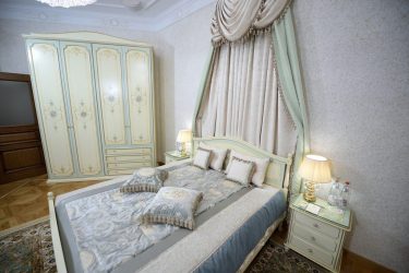 Дизайн роскошных кроватей с балдахином для романтического уюта. 160+(Фото) для взрослой и детской спальни (+Отзывы)