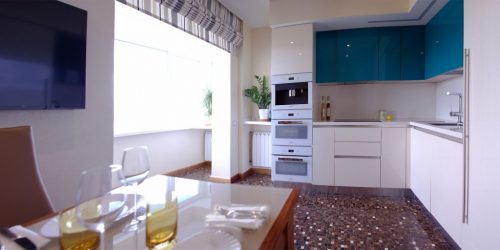 Кухня совмещенная с лоджией: Реальные способы использовать место разумно. Не скучный дизайн для интерьера (120+ Фото)