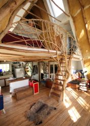 Лестница на второй этаж в частном доме. 290+ Фото Вариантов (деревянные, металлические, бетонные)