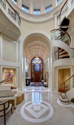 Лестница на второй этаж в частном доме. 290+ Фото Вариантов (деревянные, металлические, бетонные)