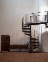 Лестница на второй этаж в частном доме. 290+ Фото Вариантов (деревянные, металлические, бетонные)