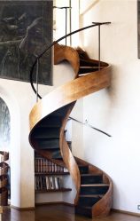 Лестница на второй этаж в частном доме. 290+ Фото Вариантов (деревянные, металлические, бетонные)