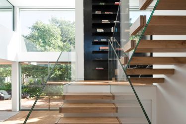 Лестница на второй этаж в частном доме. 290+ Фото Вариантов (деревянные, металлические, бетонные)