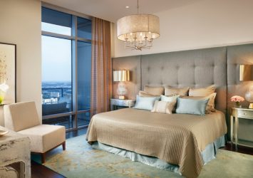 Люстры в интерьере спальни (190+ Фото) – Как выбрать яркий современный элемент дизайна для спокойной обстановки?