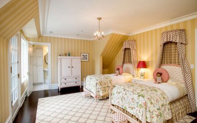 Люстры в интерьере спальни (190+ Фото) – Как выбрать яркий современный элемент дизайна для спокойной обстановки?