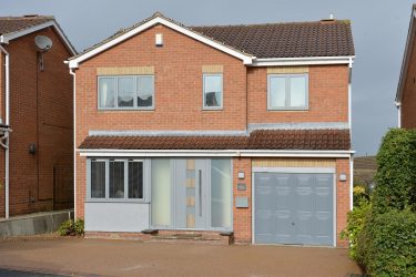 Современная входная металлическая дверь в дом. От выбора дизайна до отделки + 175 ФОТО