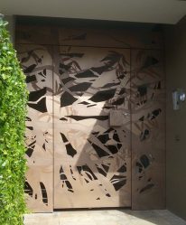 Современная входная металлическая дверь в дом. От выбора дизайна до отделки + 175 ФОТО