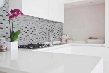 Мозаика на Фартук для кухни (175+ Фото): Современно, удобно, практично. Стекло, перламутр или металл?