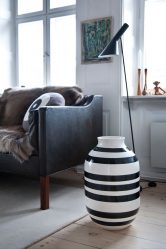 Декоративные напольные вазы с цветами: Как они меняют интерьер? 130+ (Фото) высоких, стильных, красивых