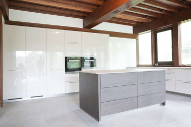 Создаем интерьер кухни в немецком стиле: Функциональность, Минимализм и Натуральность (245+Фото)