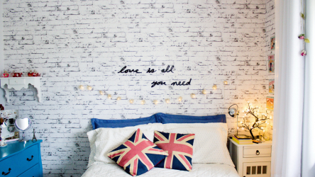 Стильные обои в детскую комнату для мальчиков. Даем ребенку возможность самовыразиться + 200 ФОТО