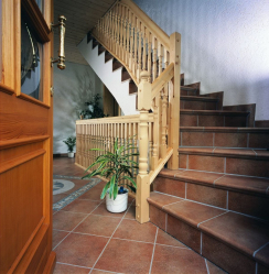 Отделка лестницы в частном доме: Самые популярные идеи (ламинатом, плиткой, камнем). Выбыраем только практичные и надежные материалы (160+ Фото)