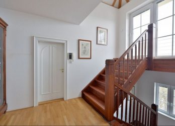 Отделка лестницы в частном доме: Самые популярные идеи (ламинатом, плиткой, камнем). Выбыраем только практичные и надежные материалы (160+ Фото)