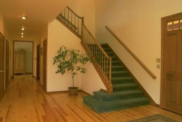 Отделка лестницы в частном доме: Самые популярные идеи (ламинатом, плиткой, камнем). Выбыраем только практичные и надежные материалы (160+ Фото)