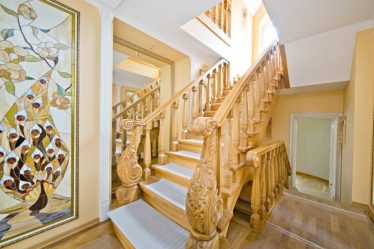 Отделка лестницы в частном доме: Самые популярные идеи (ламинатом, плиткой, камнем). Выбыраем только практичные и надежные материалы (160+ Фото)