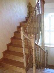 Отделка лестницы в частном доме: Самые популярные идеи (ламинатом, плиткой, камнем). Выбыраем только практичные и надежные материалы (160+ Фото)