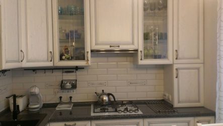 Кабанчик в интерьере: Особенности и способы укладки (кухонный фартук, пол, ванная, стены). В чем секрет популярности? (120+Фото)