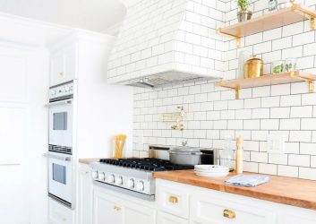 Кабанчик в интерьере: Особенности и способы укладки (кухонный фартук, пол, ванная, стены). В чем секрет популярности? (120+Фото)