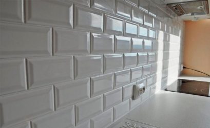 Кабанчик в интерьере: Особенности и способы укладки (кухонный фартук, пол, ванная, стены). В чем секрет популярности? (120+Фото)