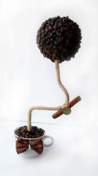 Самые необычные и интересные поделки из кофе и кофейных зерен на 5+. Легкие мастер-классы для начинающих пошагово (130+Фото)