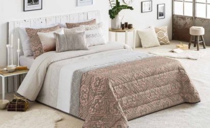 Покрывало на кровать в спальню: Современный дизайн (+170 Фото). Красивые и стильные новинки