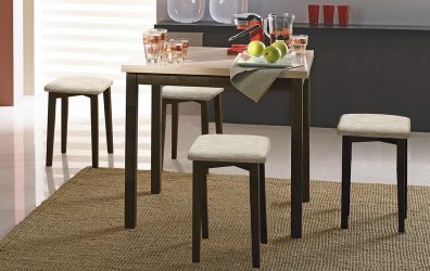 Раскладной кухонный стол (маленький, овальный, стеклянный): Как выбрать? Куда поставить? Как украсить?