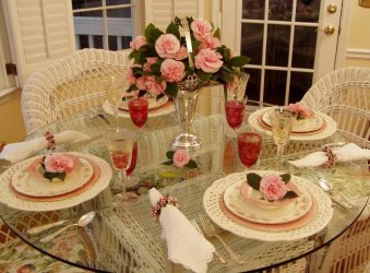 Сервировка праздничного стола (+280 Фото) в домашних условиях: Технология и правила организации красивых застолий