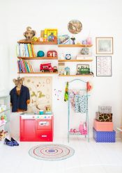 Шкаф в детской комнате: Как не ошибиться с выбором? 205+ (Фото) дизайна с вариантами (шкаф купе, угловые, встроенные)