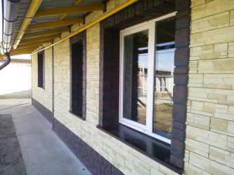 Цокольный сайдинг: Особенности материала. 180+(Фото) наружной отделки своими руками (камень, пластик, дерево)