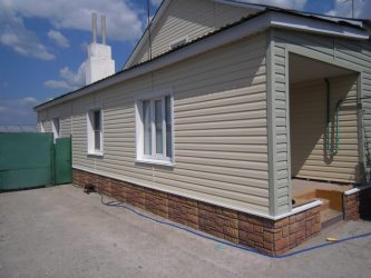 Цокольный сайдинг: Особенности материала. 180+(Фото) наружной отделки своими руками (камень, пластик, дерево)