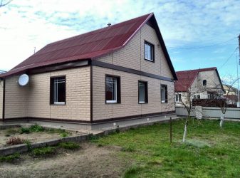 Цокольный сайдинг: Особенности материала. 180+(Фото) наружной отделки своими руками (камень, пластик, дерево)