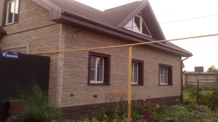 Цокольный сайдинг: Особенности материала. 180+(Фото) наружной отделки своими руками (камень, пластик, дерево)