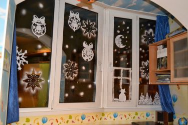 Украшение окон к Новому 2018 году: 170+Фото Идей, которые стоит использовать