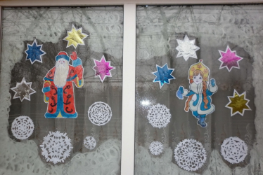 Украшение окон к Новому 2018 году: 170+Фото Идей, которые стоит использовать