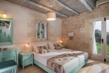 Внутренняя отделка под декоративный камень и кирпич (панели, плитка). Секреты «сильного» интерьера + 215 ФОТО