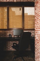 Внутренняя отделка под декоративный камень и кирпич (панели, плитка). Секреты «сильного» интерьера + 215 ФОТО