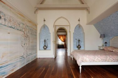 Оформление в восточном стиле: Изящество и восторг в интерьере. 215+ (Фото) утонченного дизайна (в кухне, гостиной, спальне)