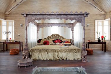 Оформление в восточном стиле: Изящество и восторг в интерьере. 215+ (Фото) утонченного дизайна (в кухне, гостиной, спальне)