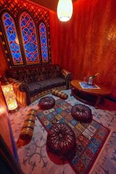 Оформление в восточном стиле: Изящество и восторг в интерьере. 215+ (Фото) утонченного дизайна (в кухне, гостиной, спальне)